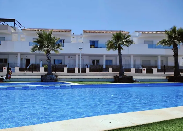 Salinas Luxury Danuria 度假居